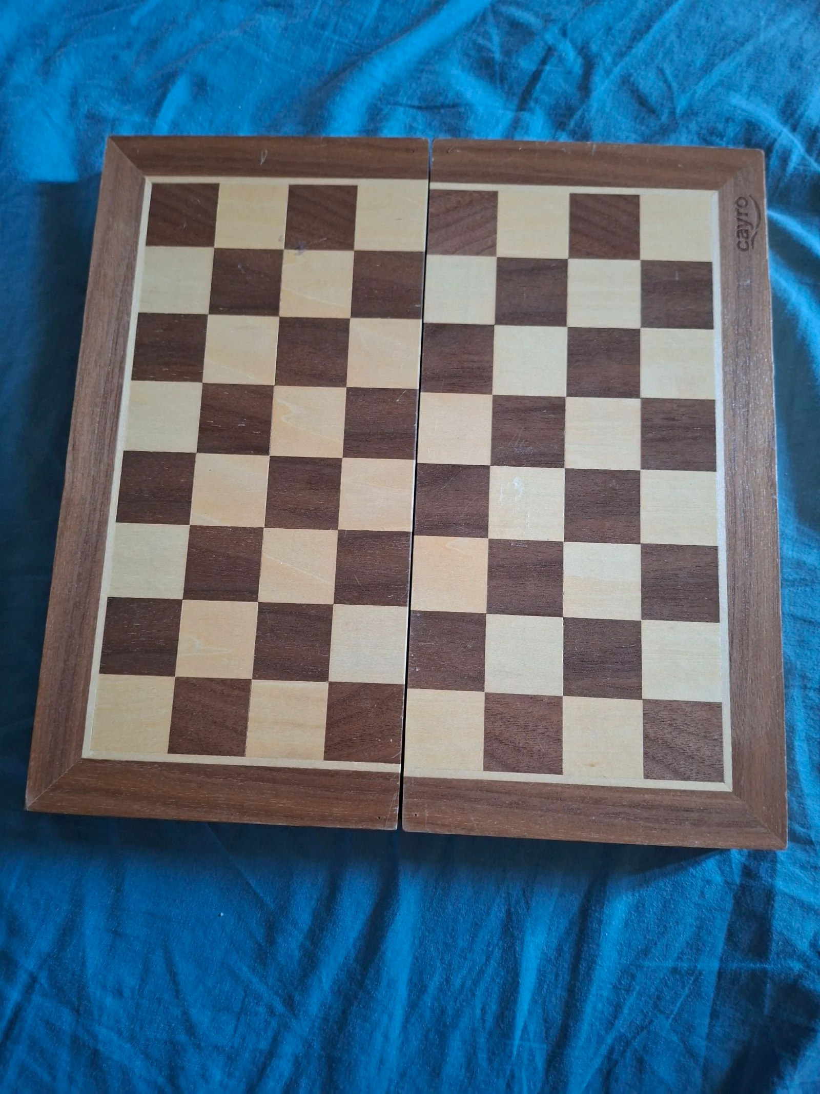 Jeu d'échecs Cayro en bois 30x30 cm – Complet